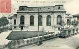 CPA Les Lilas - La Salle Des Fêtes Et La Place Paul De Kock - Les Lilas