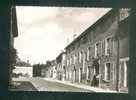 CPSM - Doulevant Le Château ( Haute Marne 52) - Place Et Rue Basse ( Petite Animation Automobile COMBIER CIM 94685) - Doulevant-le-Château