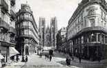 La Rue Et L'eglise Sainte Gudule - Avenues, Boulevards