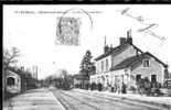 MEHUN-SUR-YEVRE- LA GARE VUE EXTERIEURE - Mehun-sur-Yèvre