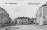 DOULEVANT - LE - CHATEAU   - 285 - La Place Et Les Deux Rues ( Cliché Pourtoy ) - Doulevant-le-Château