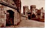 Old Gateway And The Norman Tower, Windsor Castle - Windsor Castle