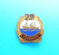 SUDOIMPORT Moscow - Russia Shipping Company Vintage Enamel Pin Badge Compagnie Maritime Compagnia Di Navigazione Ship - Autres & Non Classés