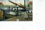 MARKEN FEMME ET ENFANT SUR LE PORT BATEAU POSSIBLE PENICHE TOP N ° 1418 SERIE 80 Personnage - Marken