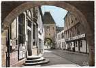 CPM 89 NOYERS SUR SEREIN - La Porte De Ville Vue Des Arcades - Noyers Sur Serein