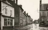 NERONDES (18) Grande Rue Devanture De Bar Tabac Jolie Vue - Nérondes