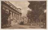 U.K. -WALES - GLAMORGAN - CARDIFF - Law Courts And The Avenue - VINTAGE CARS - Glamorgan