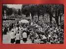 M834 Lourdes Bénédiction Des Malades Sur L´Esplanade.Cachet Lourdes 1955 V. Bonfol.Chambon 96 - Heilige Stätte