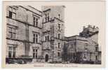 LOURMARIN - CHATEAU RENAISSANCE - COUR ET TERRASSE - Lourmarin