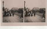 PARIS  SUR LE PONT NEUF - Cartes Stéréoscopiques