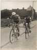 P 168 - PHOTO -  JESUS GALDEANO Suivi De  STABLINSKI Au Cours De La 4em étape Roubaix - Rouen - 29 6 1959 - Ciclismo