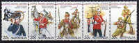 Australie. Uniformes Militaires Australiens. 5 T-p Neufs **. Yv. # 893/97 .  PRIX REDUIT! - Mint Stamps