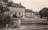 89. Yonne :  Fontaines : La Mairie , Les écoles . - Fontaines Salees