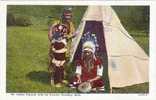 Indian Papoose With His Parents, Petoskey, Mich.  (17743) - Native Americans