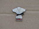 PINS KIMONO DE JUDO - Judo