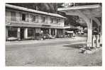 Le Chatelard (73) : Station Essence, Bazar Et Café Des Touristes à La Frontière Et La Gare Env 1950 (animée) TRES RARE. - Le Chatelard