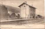 27 Ivry-la-Bataille La GARE Petite Animation Personnages Et Bagages Carte D´avant 1904 - Ivry-la-Bataille