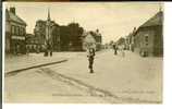 CPA  VILLERS BRETONNEUX, Place Des Halles  1537 - Villers Bretonneux