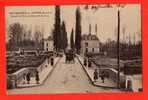 CHATEAUNEUF SUR SARTHE - Entrée Du Pont Et Avenue De La Gare. (attelage) - Chateauneuf Sur Sarthe