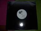 EAST  17  °  LET IT RAIN - 45 Rpm - Maxi-Singles