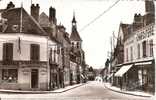 89  BRIENON Sur Armançon -   La Grande Rue  ( état Médiocre  Dechirure ) - Brienon Sur Armancon