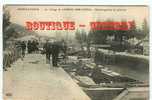 PENICHES - BATELLERIE & MARINIER - Déménagement D'une Péniche Dans L'écluse Pendant Les Inondations De 1910 - Dos Scané - Hausboote