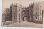 ANGLETERRE WINDSOR CASTLE HENRI VIII GATE BELLE CARTE - Windsor Castle