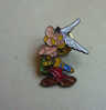 PIN'S ASTERIX BRAS CROISES PARC ASTERIX 1991 - Pins