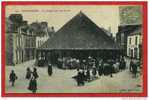 * QUESTEMBERT-La Halle Au Jour De Marché-1906(Animée)-Timbres Recto/Verso(Non Oblitéré Au Recto) - Questembert