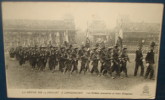 Revue Du 14 Juillet,LONGCHAMPS.Soldat S Annamites Et Drapeaux.Cpa,neuve,be,inf Ime Plissure - Bandiere