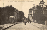 SAINT-JUST-EN-CHAUSSEE RUE TAILLEBOUIS ANIMEE SOLDATS - Saint Just En Chaussee