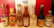 LOT DE 7 MIGNONNETTES- MINI BOTTLES- CERTAINES SONT TRES ANCIENNES- SÉLECTION : APÉRITIFS- DIGESTIFS - Mignonnettes