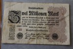 1923 WEI MILLION MARK  REICHBanknoten  BERLIN DEUTSCH  GERMANY ALLEMAGNE BILLET  DE BANQUE Banconota  BANK - 10 Millionen Mark