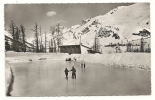 Serre-Chevalier (05) : La Patinoire Du Village De Vacances Club Méditerranée à Le Monétier-les-Bains En 1957 (animé RARE - Serre Chevalier