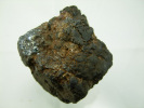 AUGITE OU HORNEBLENDE ET MAGNETITE + OLIVINE ALTEREE 3,5 X 3 Cm LE PUY EN VELAY VOLCAN - Mineralien