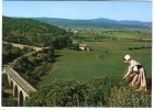 84  APT  -  CPM 1960 / 70  -  LES BELLES IMAGES DE PROVENCE  -  VALLEE DE LA CROC ET LE PONT DE LA ROUTE D APT A SAULT - Apt