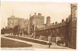 Postal WINDSOR Castle (Berkshire). Militar Knights Quarters - Windsor Castle
