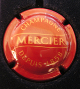 Capsule Champagne Mercier, Bordeaux Et Or, N° 29, Cote 1.00 € - Mercier