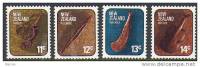 Timbre(s) Neuf(s)** New Zeland, N°675-8, 1976,artisanat,arme En Forme De Violon,massue,flûte.. - Unused Stamps