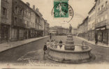 YSSINGEAUX LA FONTAINE ET LA PLACE DU FOIRAL ANIMEE - Yssingeaux