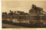 CPA(39)  TAVAUX Les Usines Vues Des Bords Du Canal - Tavaux