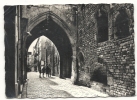 Apt (84) : La Rue Des Marchands Au Niveau De L'entrée De La Cathédrale En 1962 (animée) PHOTO VERITABLE. - Apt