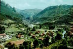 CPSM   AXAT   Un Coin Du Village Et L'entrée Des Gorges - Axat