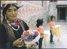 Kashmir - Woman And Girls, Leh Of Ladakh, Tibetan Site - Andere & Zonder Classificatie