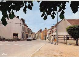 CP Freneuse  La Place Julie Guénard 78 Yvelines - Freneuse