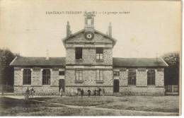 CPSM FONTENAY TRESIGNY (Seine Et Marne) - Le Groupe Scolaire - Fontenay Tresigny