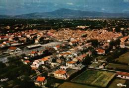 CPSM (84)     MONTEUX  -  Vue Générale Aérienne - - Monteux