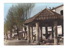 84.- MALAUCENE. Place Et Lavoir (animée. Véhicule 2 CV.) - Malaucene