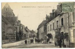 LE MERLERAULT. - L'Eglise Et La Grande-Rue. Superbe Cliché - Le Merlerault