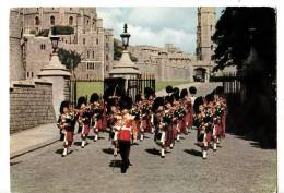BR30448 Pipers Of The Scots Guards In Fuull Drees Uniform At Windsor Castle     2 Scans - Windsor Castle
